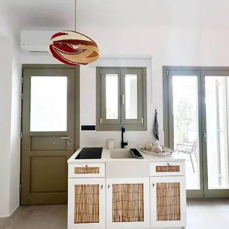 Paros B With Private Jacuzzi *