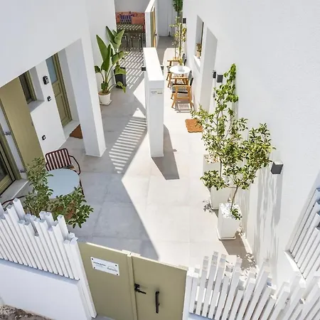 Casa de Férias Joelia B Paros With Private Jacuzzi Naousa