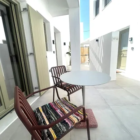 Casa vacanze Paros B With Private Jacuzzi *