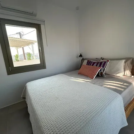 Casa vacanze Paros B With Private Jacuzzi *