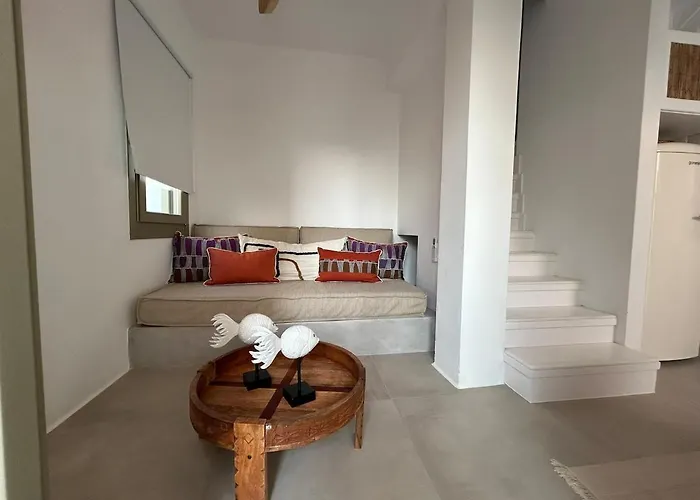 Paros B With Private Jacuzzi Casa de Férias