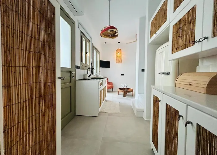 Paros B With Private Jacuzzi Naousa