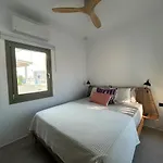 Paros B With Private Jacuzzi Vakantiehuis Naousa