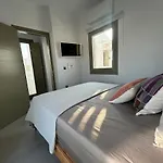 Paros B With Private Jacuzzi Vakantiehuis *