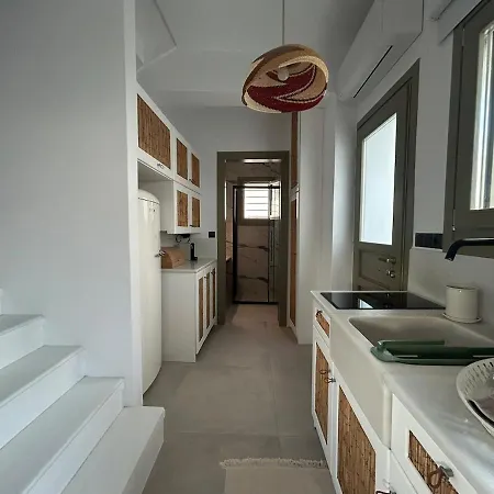 Joelia B Paros With Private Jacuzzi Ferienhaus *