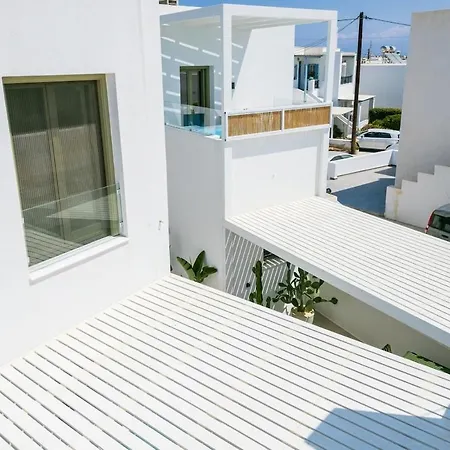 Joelia B Paros With Private Jacuzzi Ferienhaus