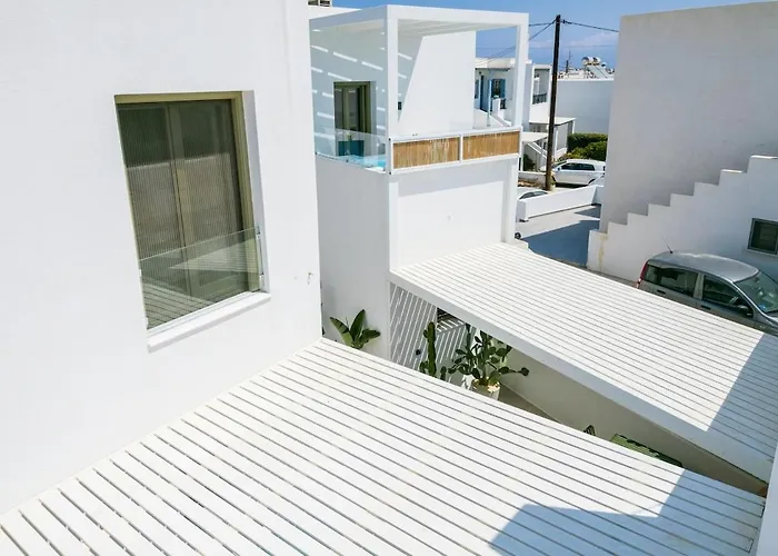 Paros B With Private Jacuzzi Vakantiehuis