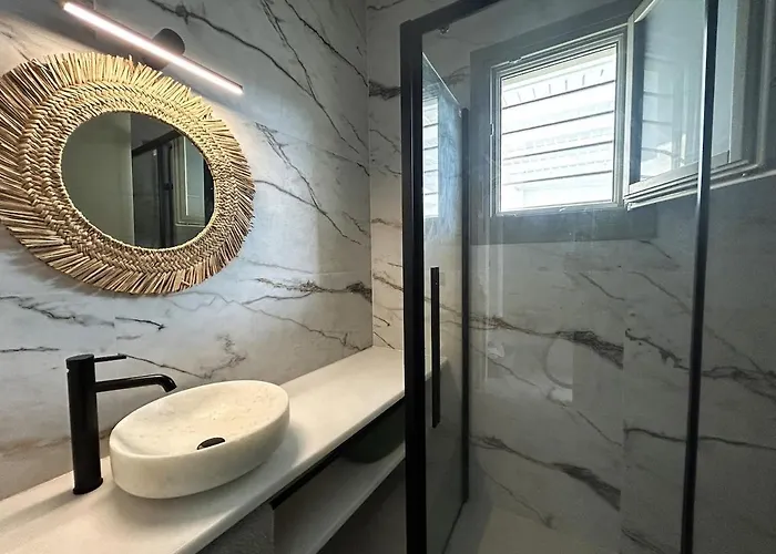 Paros B With Private Jacuzzi Vakantiehuis